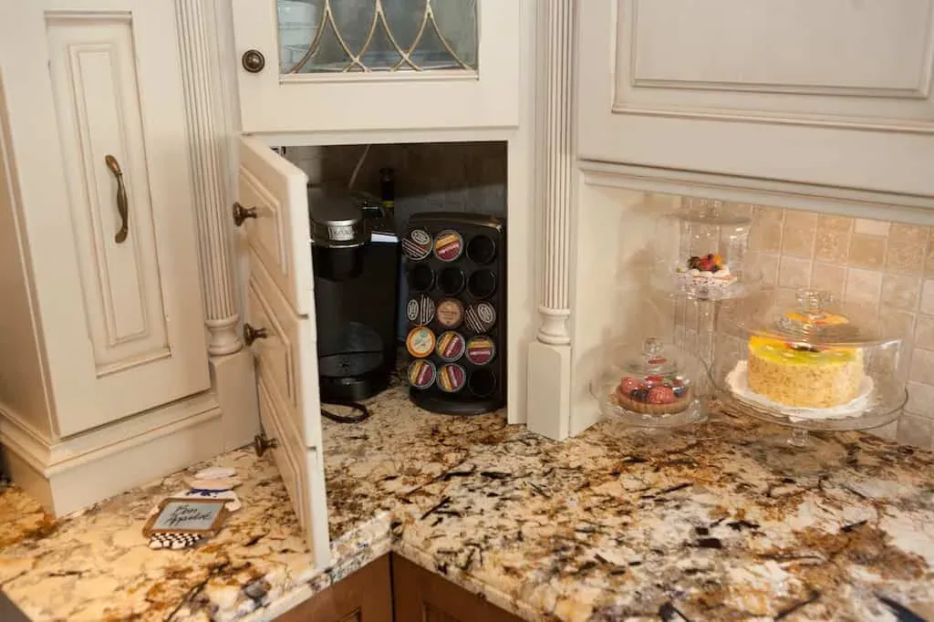 kitchen cabinets yorba Llinda, ca
